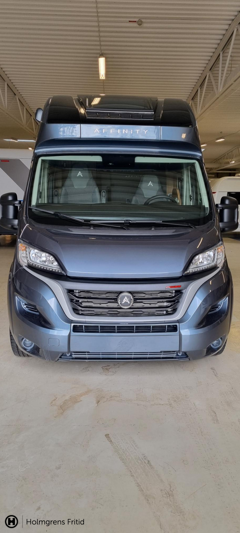 Affinity 295 Camper Van |  Automat | 4 ton | Grå |_15