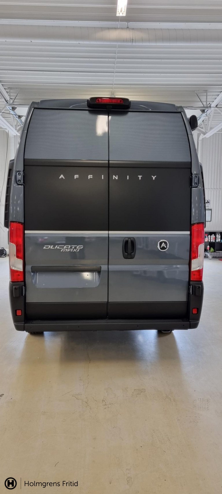 Affinity 295 Camper Van |  Automat | 4 ton | Grå |_18