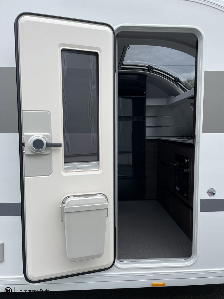 Adria Alpina 663 HT_5