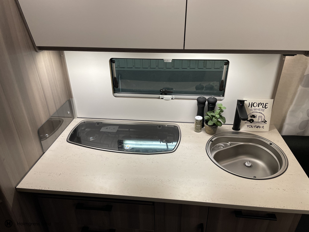 KABE Estate 600 GLE KS | Barnkammarvagn | AC Bodel På Köpet!_5