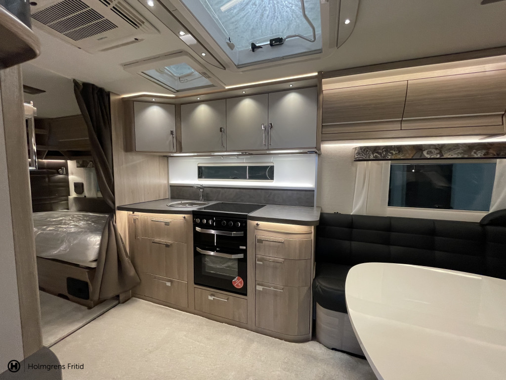 KABE Royal 740 TDL KS | Ac Bodel | Solcell | Cityvatten | Micro | Skinnklädsel |_9