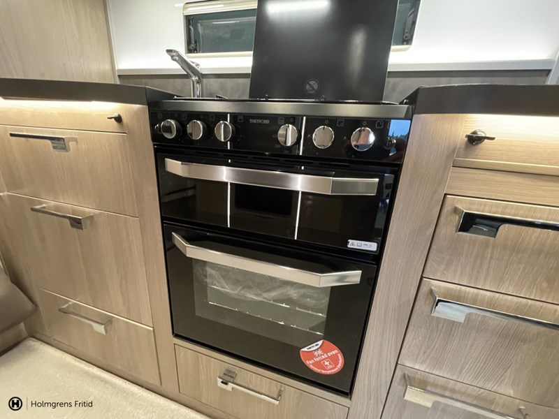 KABE Royal 740 TDL KS | Ac Bodel | Solcell | Cityvatten | Micro | Skinnklädsel |_12