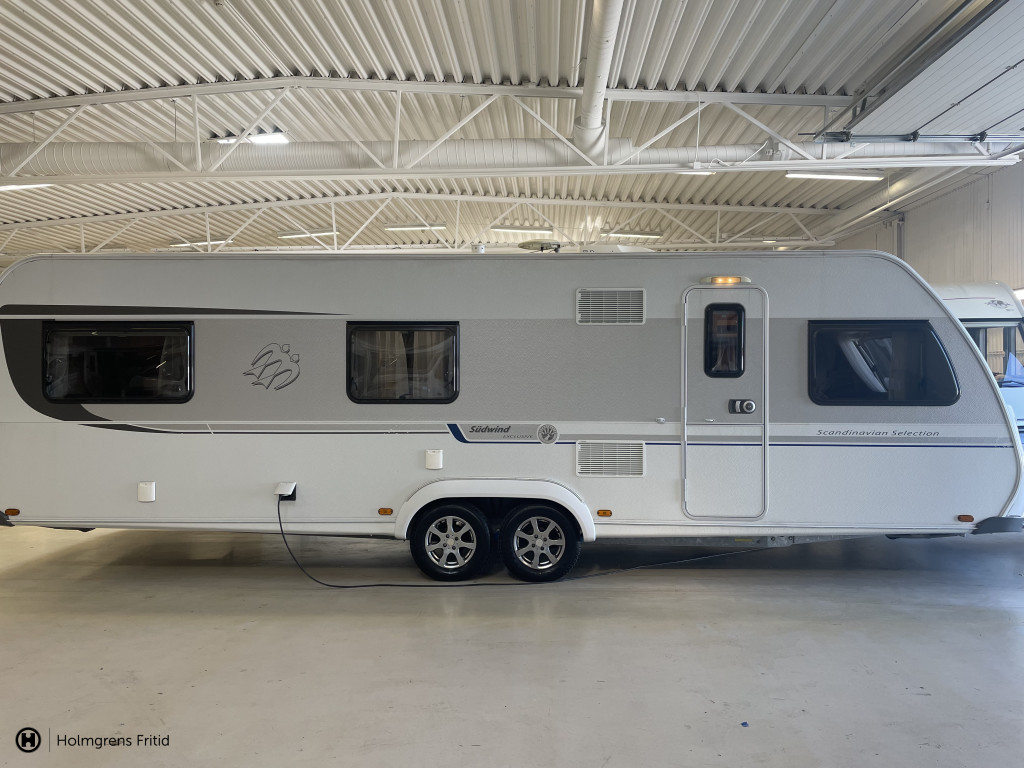 Knaus Südwind Exclusive 750 UFK | Barnkammare | Ac Bodel | Alde |_5
