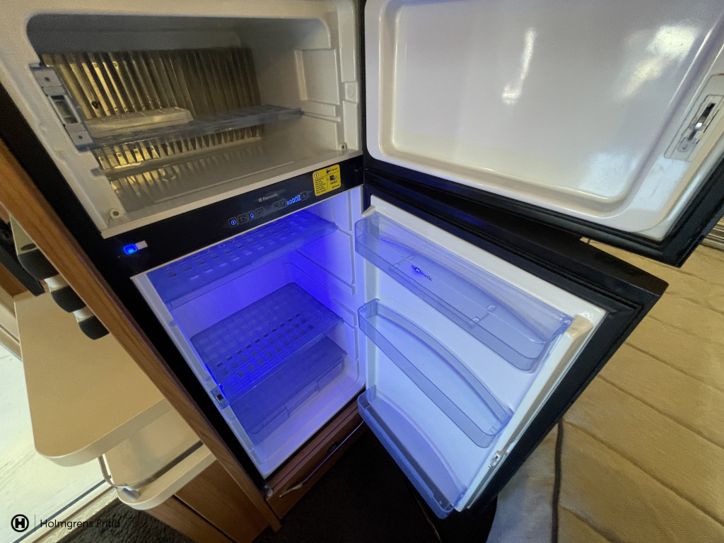 Knaus Südwind Exclusive 750 UFK | Barnkammare | Ac Bodel | Alde |_14