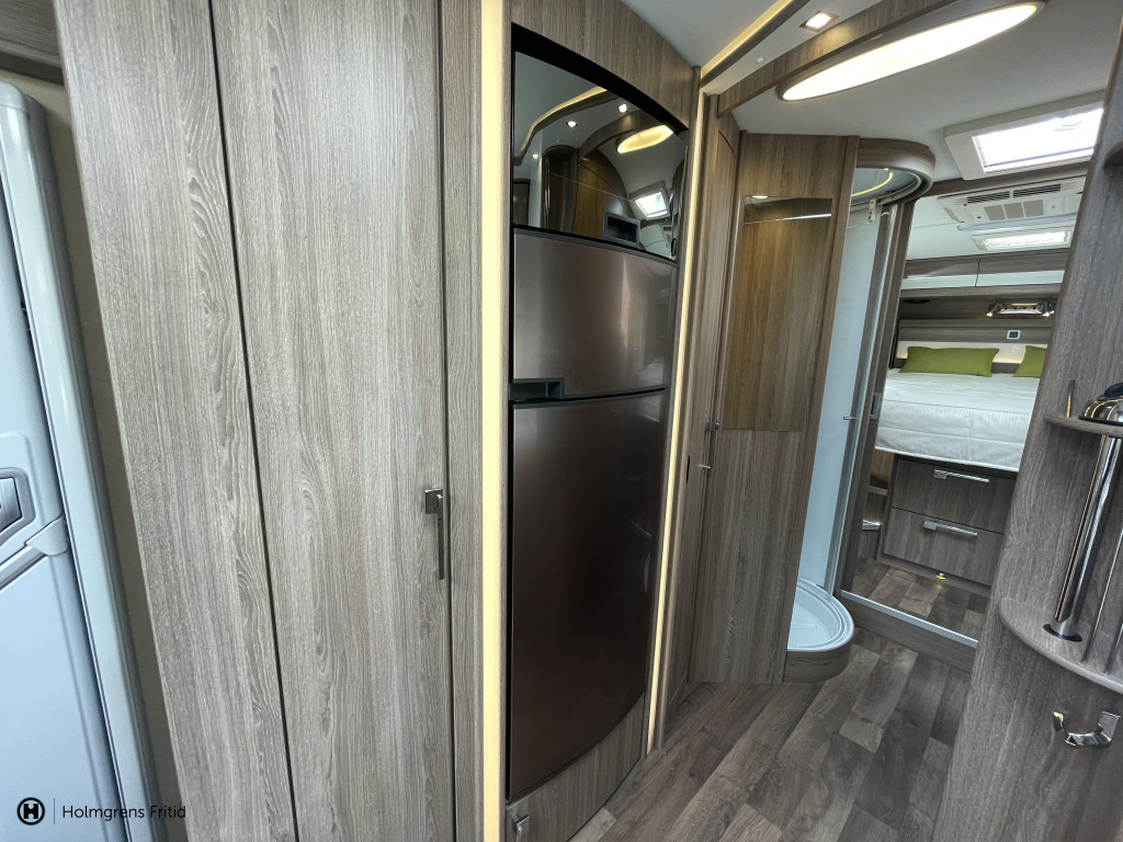 KABE Travel Master I 910 QB | Hydrauliska Stödben | Cinderella | Automat |_12