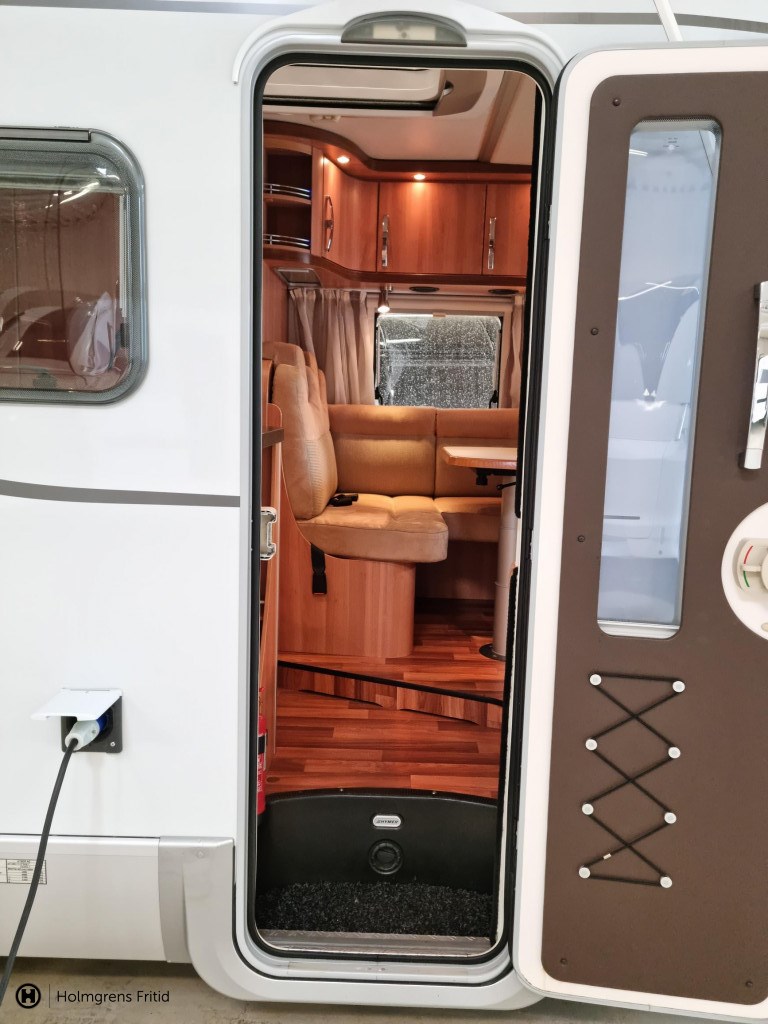 Hymer T 674 CL EXCLUSIVE-LINE | Ac Bodel | Solcell | Cykelställ |_8