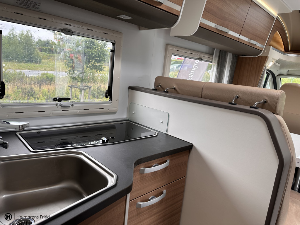 Adria Matrix Axess 670 SL | Förmedling | B-Körkort | Ac bodel | Solcell |_16