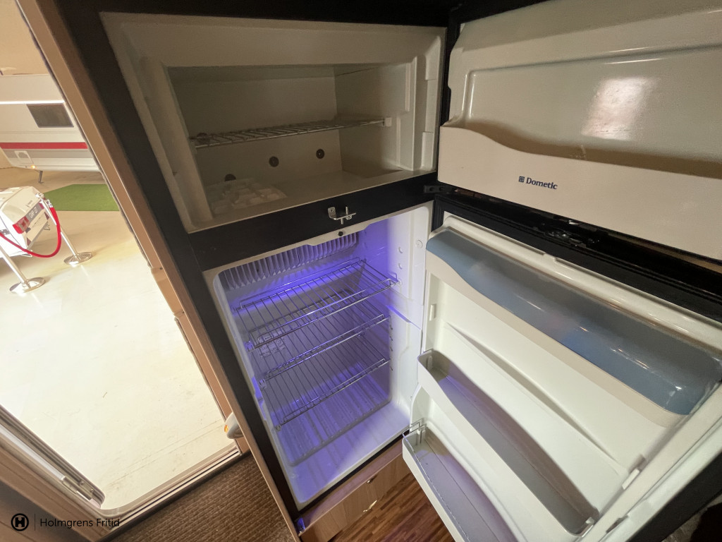 Bürstner Ixeo T 664 | Ac Bodel | Solcell | Taksäng | Ugn |_7