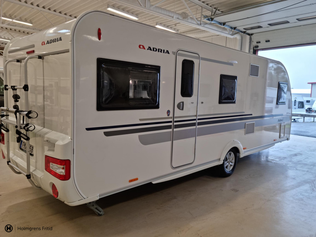 Adria Adora 613 PK | Barnkammare | Markis | Cykelställ |_4