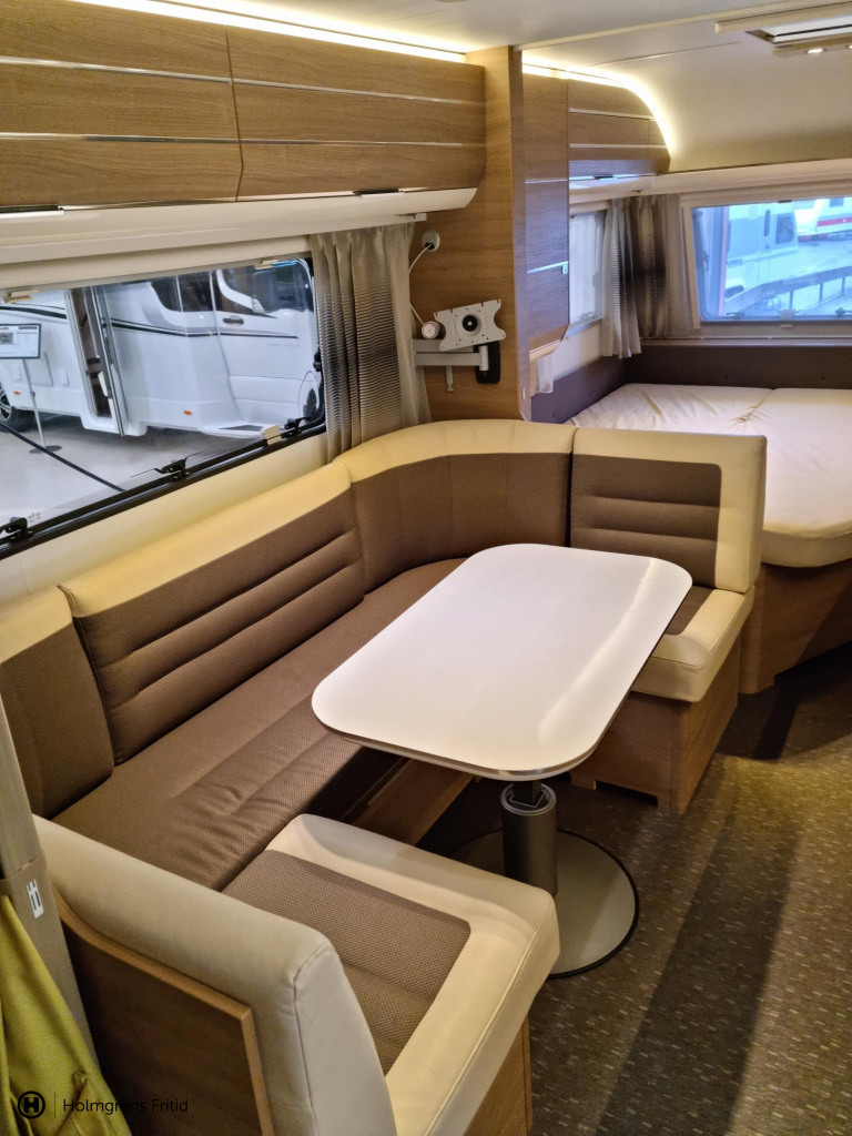 Adria Adora 613 PK | Barnkammare | Markis | Cykelställ |_8