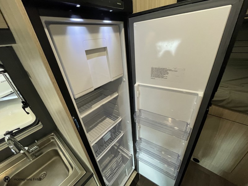 Sun Living A-Series 75 DP | Automat | Dragkrok | Solcell |_15