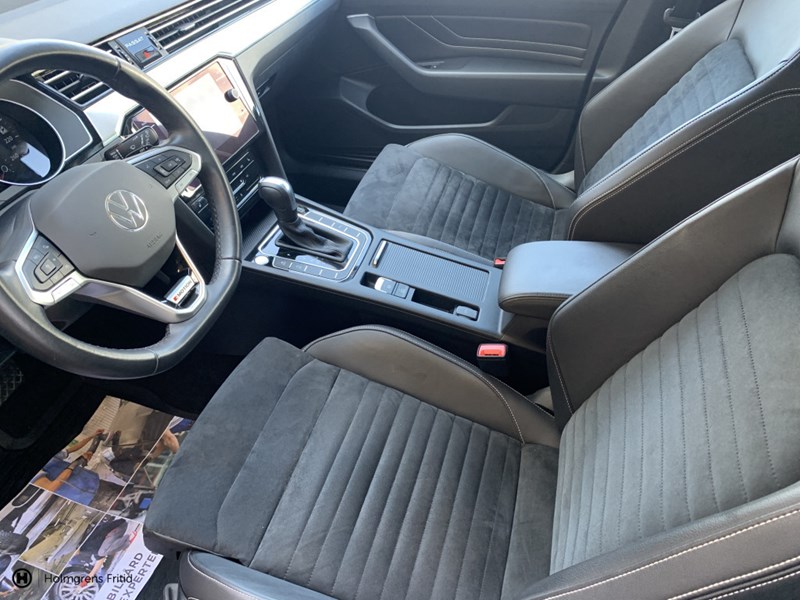 Volkswagen Passat 2.0 TDI SCR 4x4 200hk *AVDRAGBAR MOMS*_3