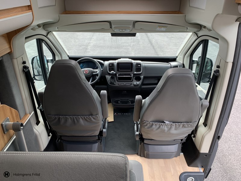 Affinity Camper Van Grå | Automat |_13