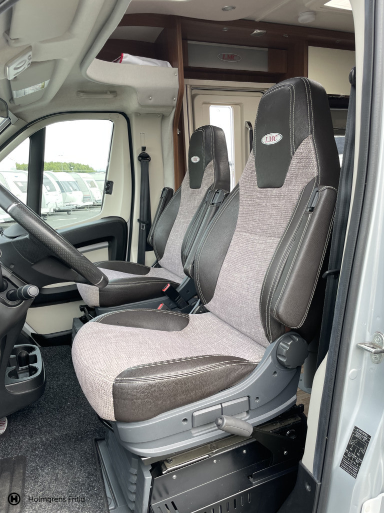 LMC Cruiser Comfortline T 681 | Ac bodel | Automat | Alde | Solcell |_23