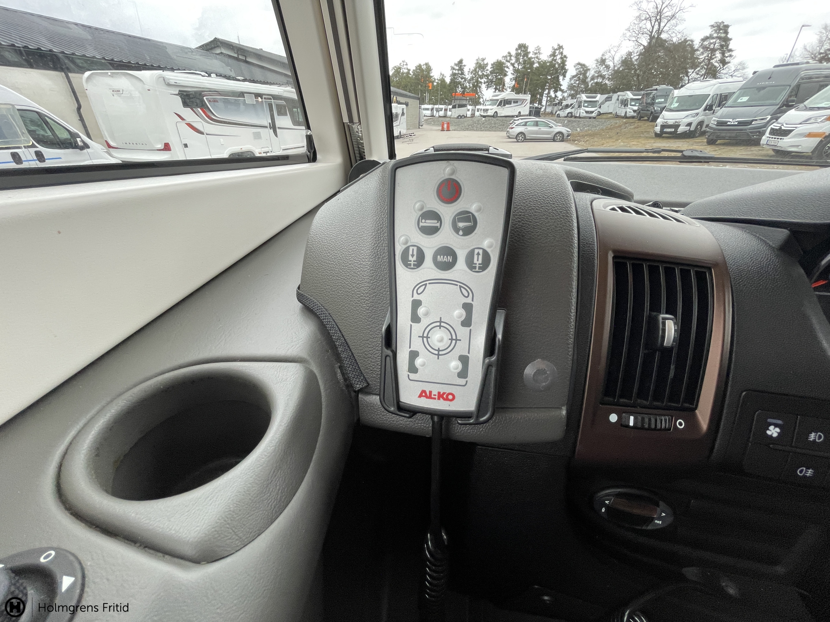 I 810 Imperial LGB_10
