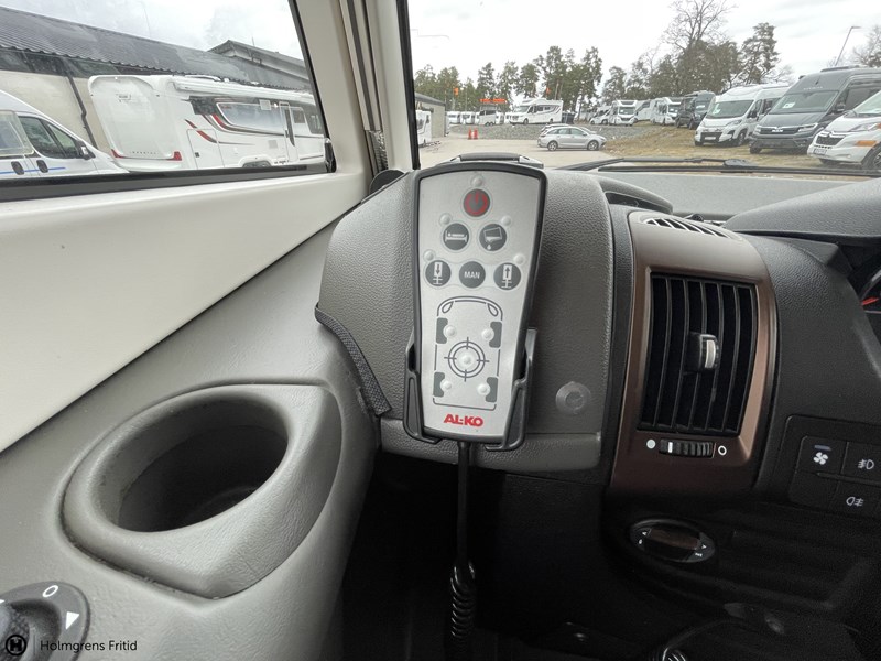 I 810 Imperial LGB_10