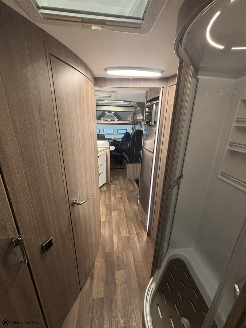 Imperial 910 QB Förmedlingsfordon Cinderella Dragkrok Ac_38