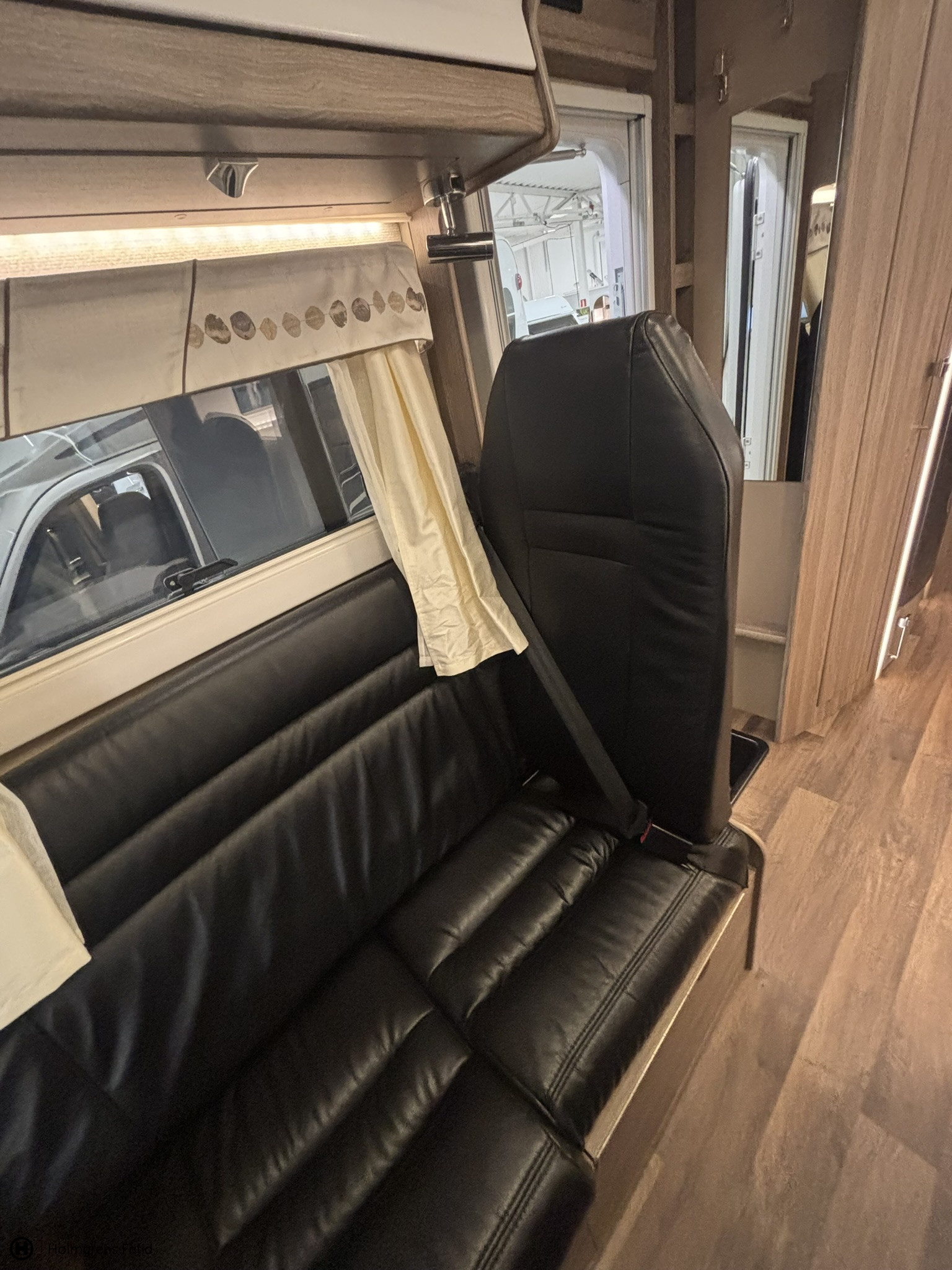 Imperial 910 QB Förmedlingsfordon Cinderella Dragkrok Ac_18