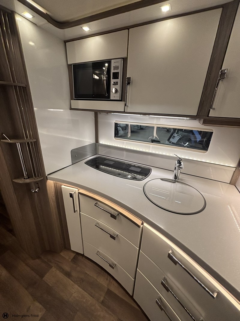 Imperial 910 QB Förmedlingsfordon Cinderella Dragkrok Ac_25
