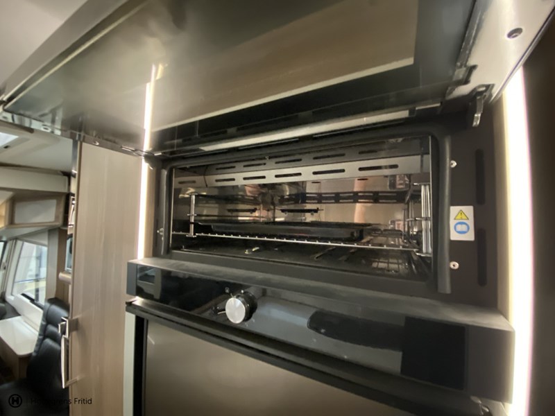 I 810 LT Automat 177hk Hydrauliska Stödben AC Bodel_16