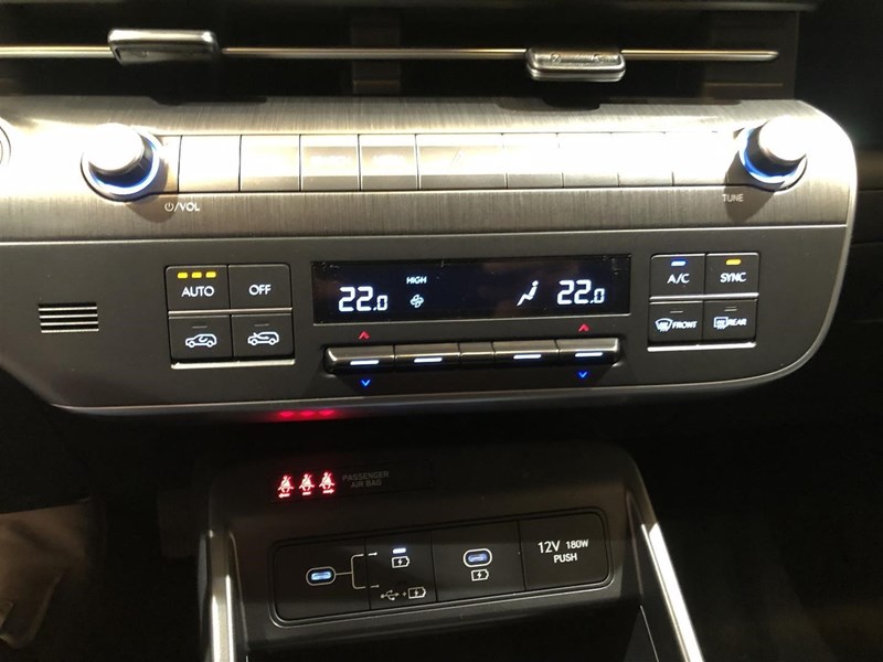 Hyundai Kona 1.0 T-GDi 120hk 7DCT Essential Skyltbil_6