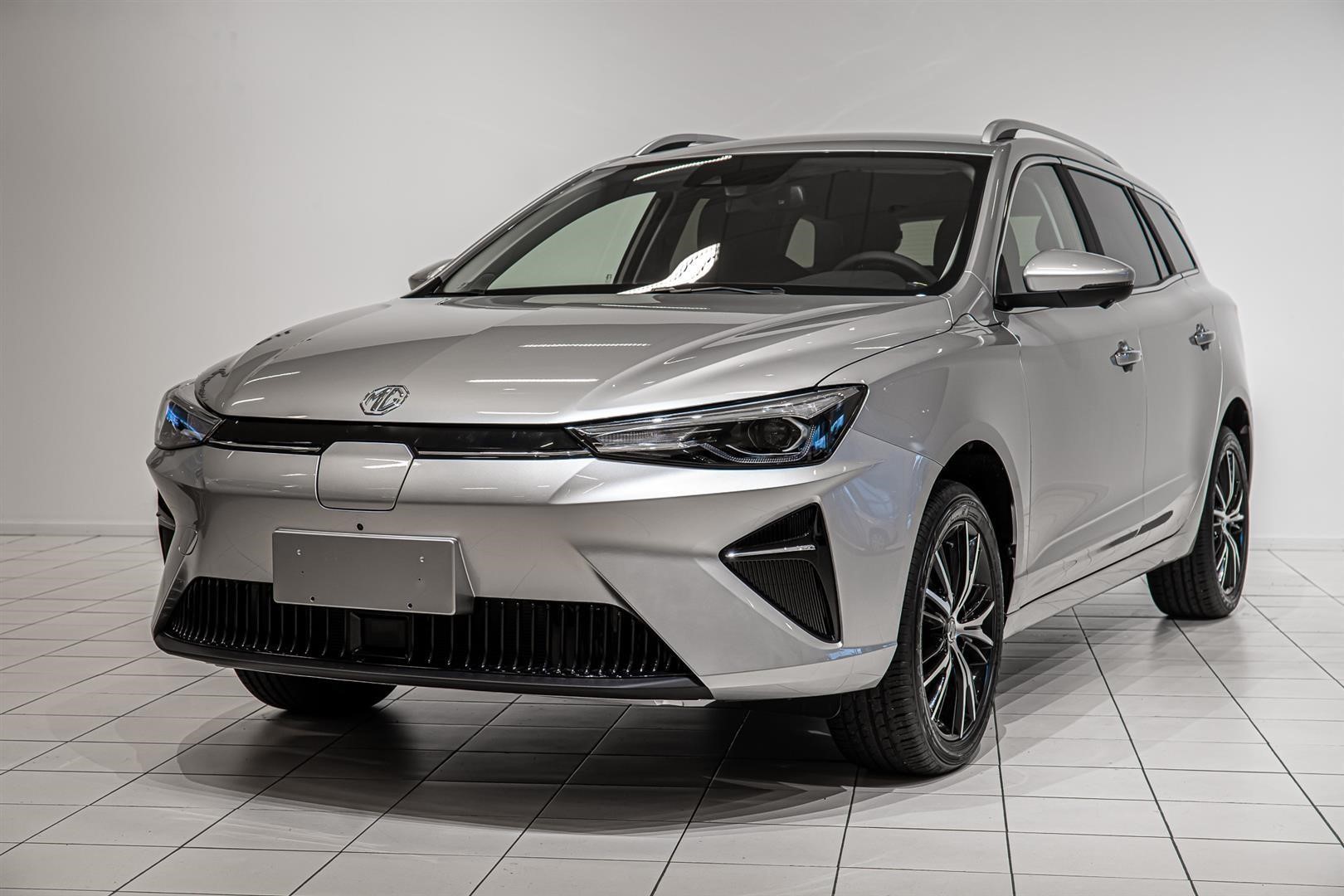 5 Electric 61kWh Lux 360 App Navi
