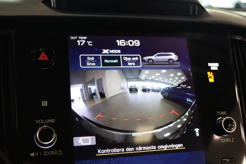 Subaru Outback 2.5 4WD Xfuel Taklucka Drag H&K Läder Navi_19