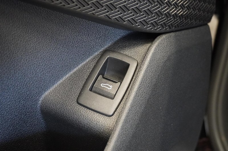 xDrive20d_25