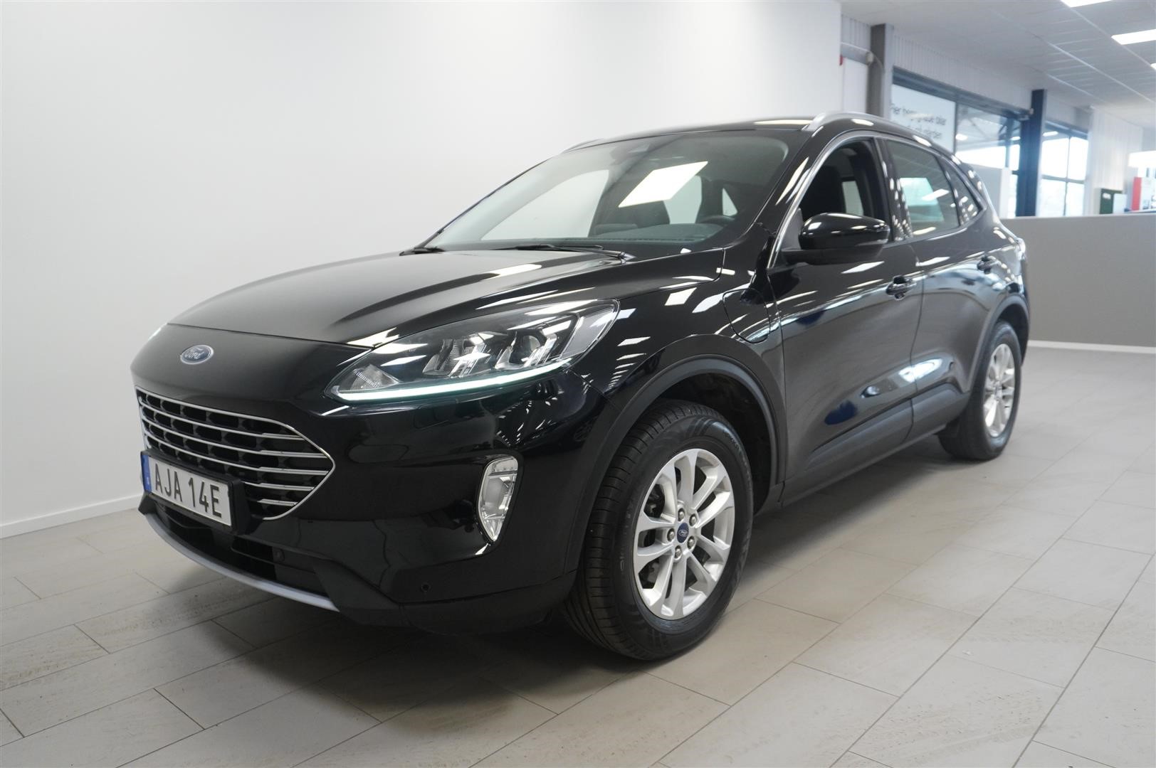 Titanium 2.5 Plug-In Hybrid FWD 225 hk Vinterpaket