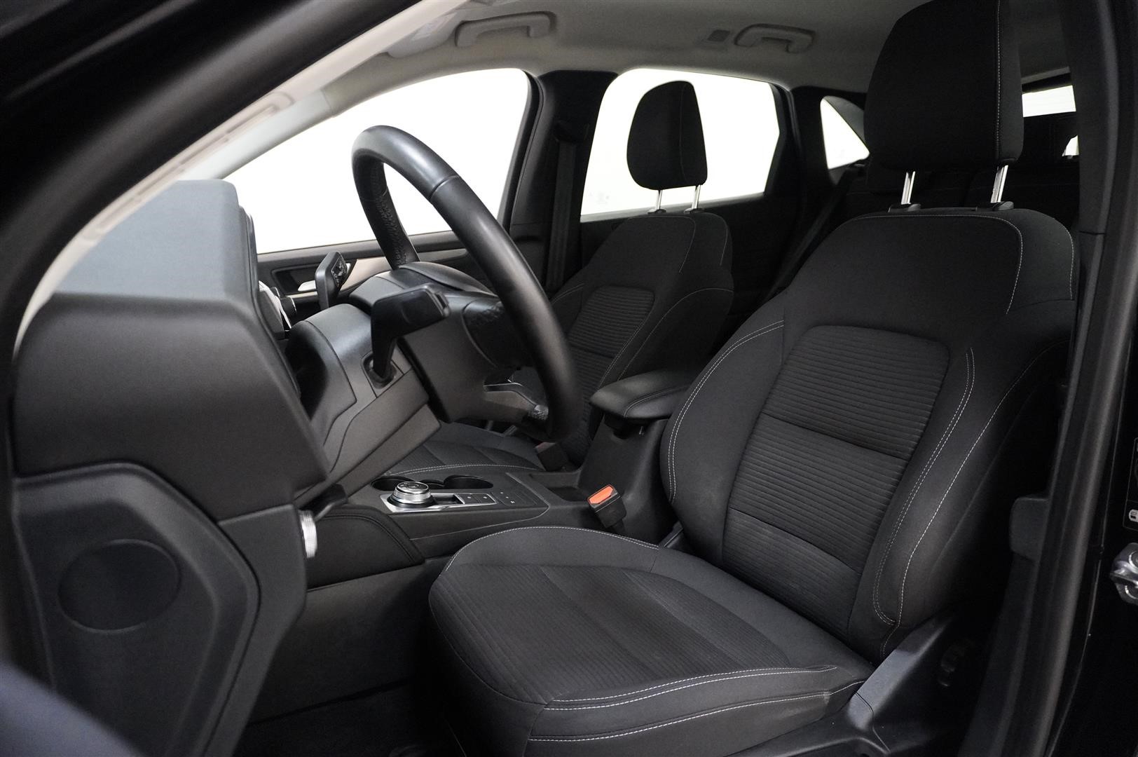 Titanium 2.5 Plug-In Hybrid FWD 225 hk Vinterpaket_3
