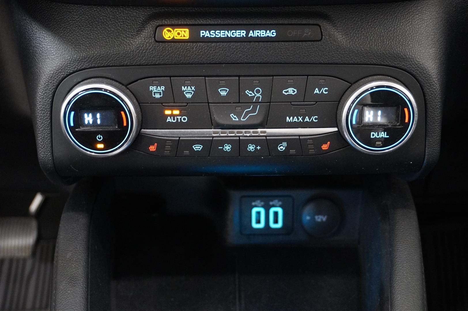 Titanium 2.5 Plug-In Hybrid FWD 225 hk Vinterpaket_6