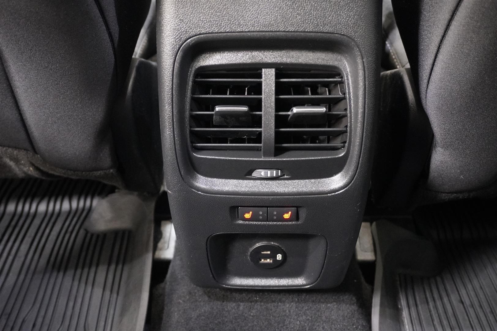Titanium 2.5 Plug-In Hybrid FWD 225 hk Vinterpaket_13
