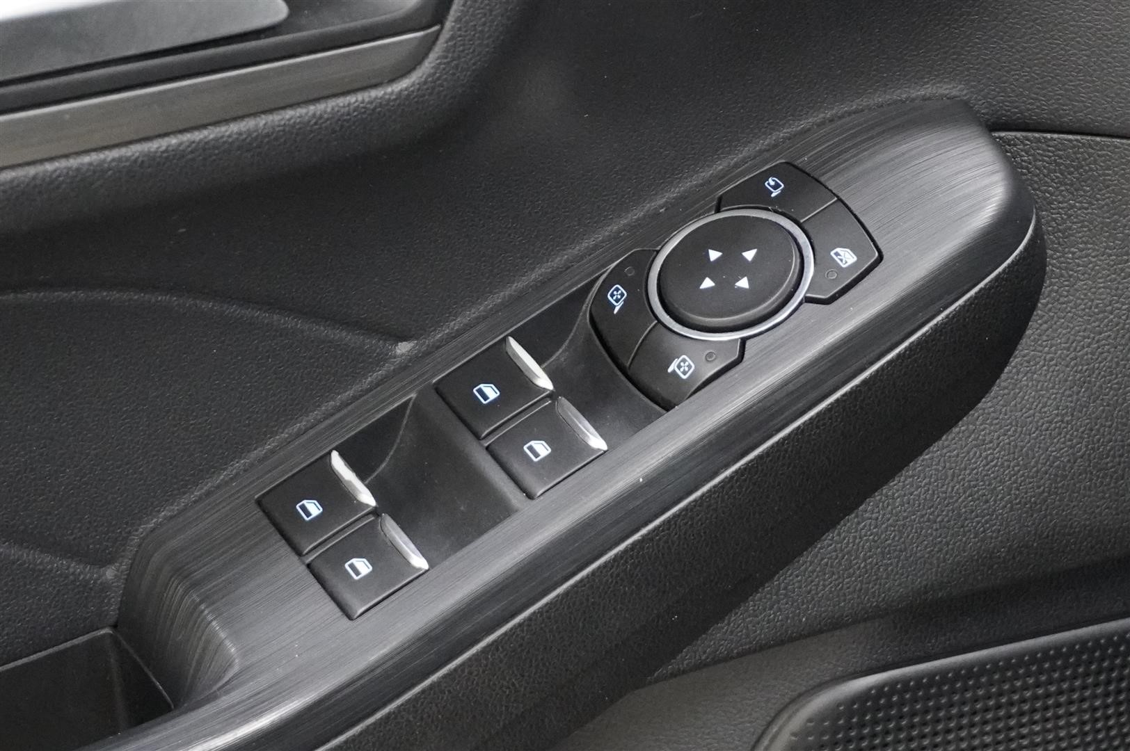 Titanium 2.5 Plug-In Hybrid FWD 225 hk Vinterpaket_15