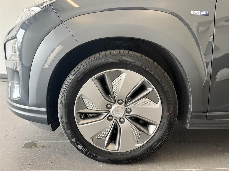 Hyundai Kona Electric 64 kWh Premium_11