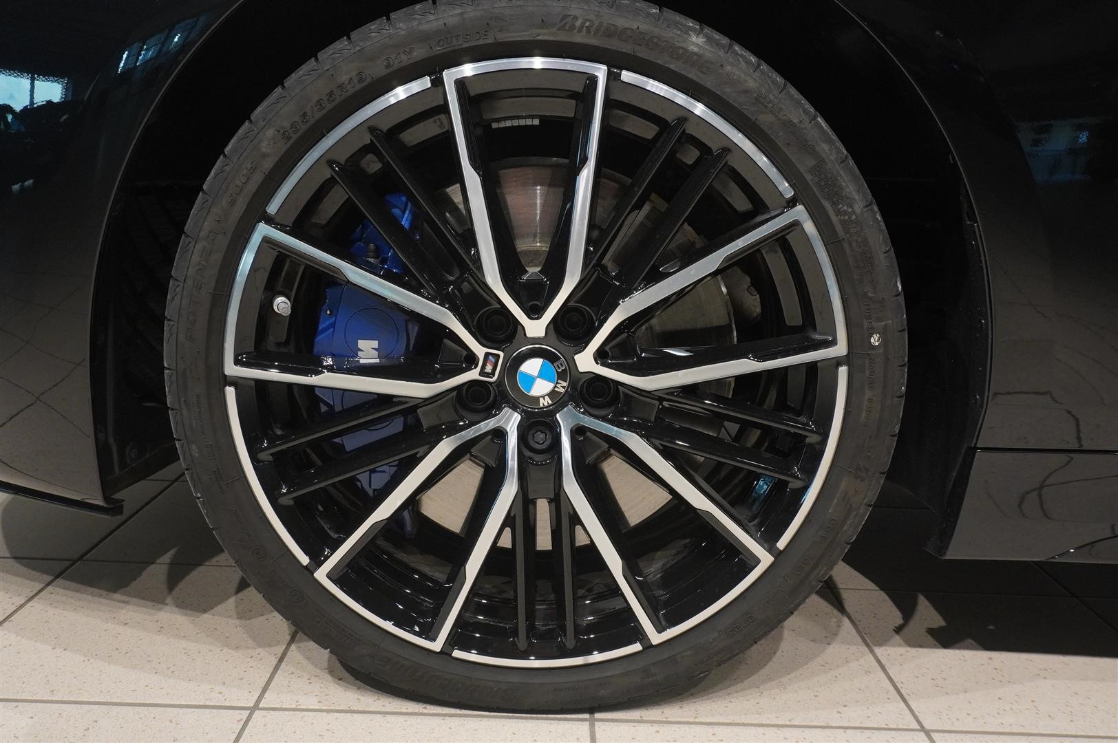 M Sport H K Fartpilot LED 19_6