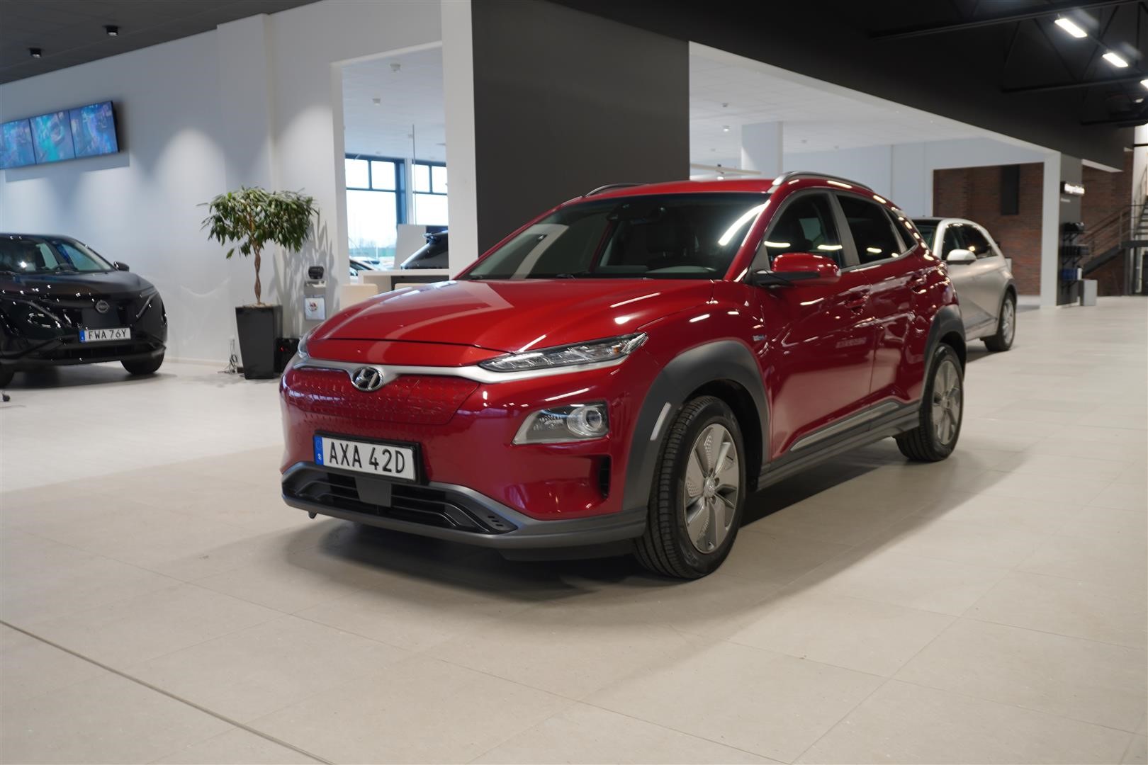 Electric 64 kWh 204hk Helljusassistans Körfilsassistans Backkamera