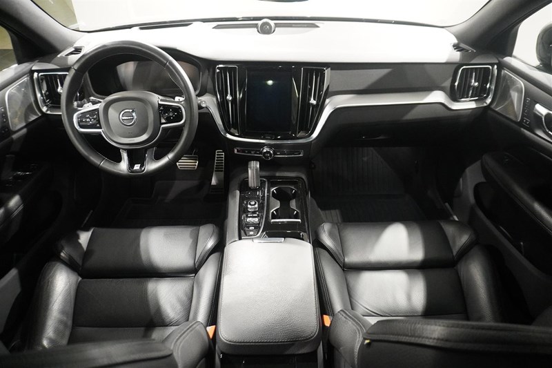 AWD R-Design Panorama 360° B&W Drag 19_12