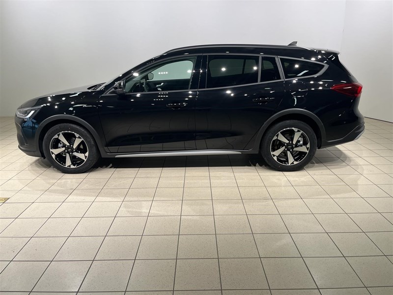 Ford Focus Active Kombi 1.0T EcoBoost MHEV 125hk E85 Edition 6MT_1