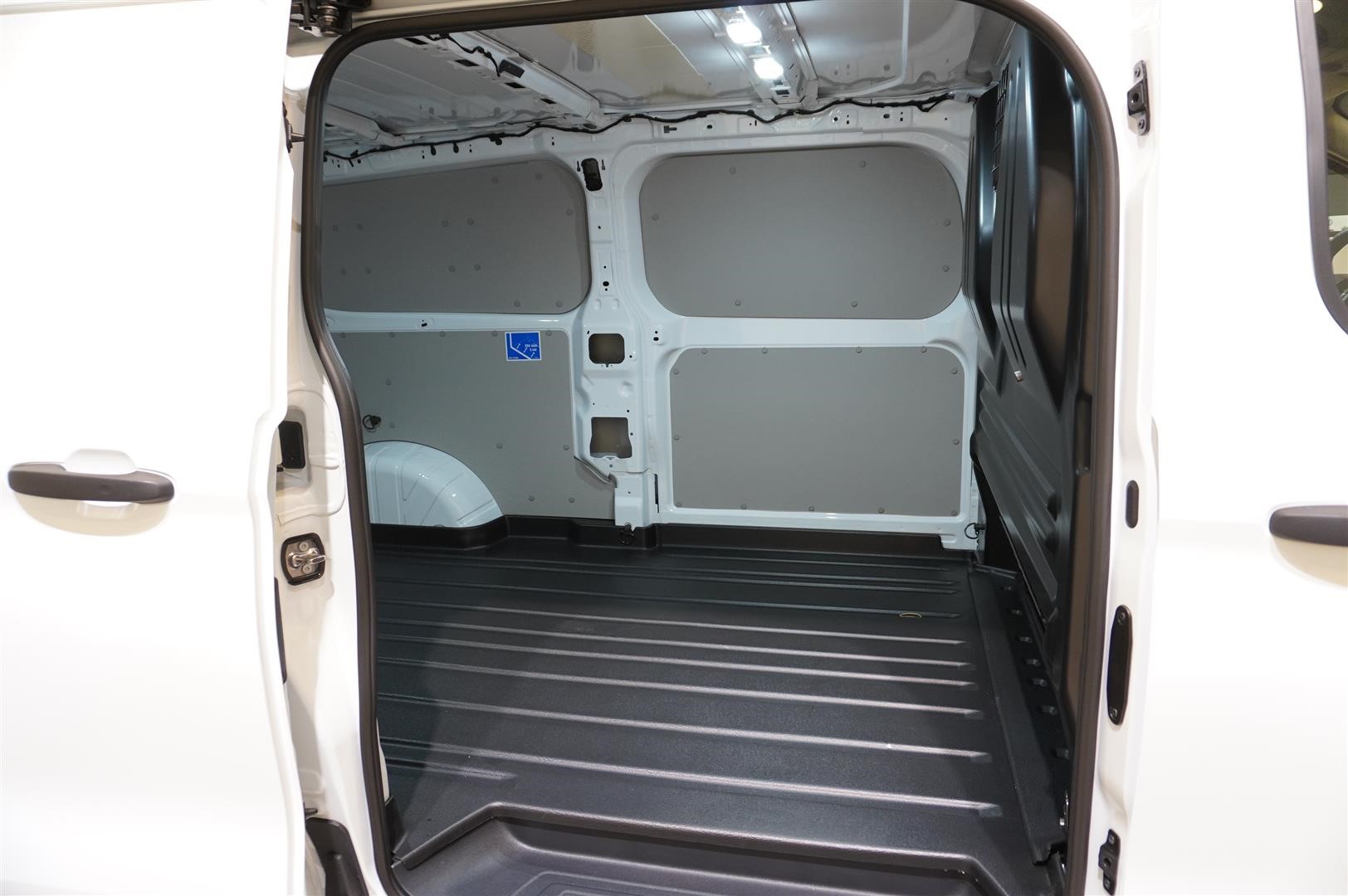 Skåp Trend 320l LWB 2.5l PHEV 227hk CVT AT FWD Bensin_6