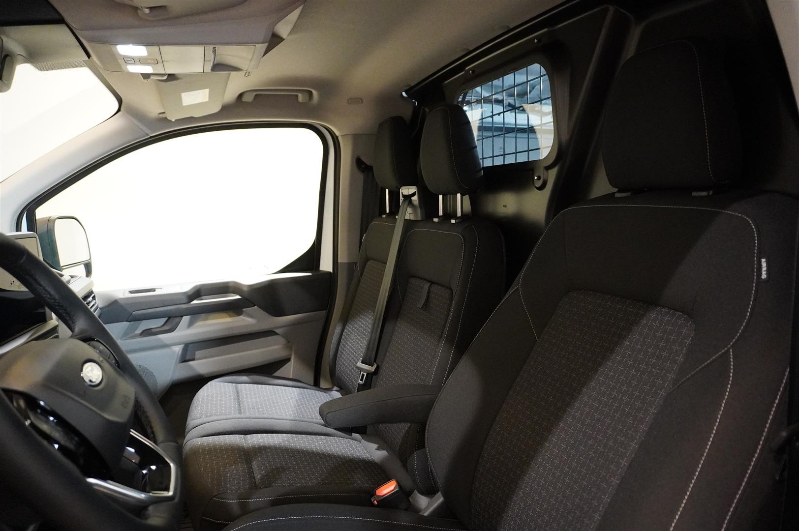 Skåp Trend 320l LWB 2.5l PHEV 227hk CVT AT FWD Bensin_11