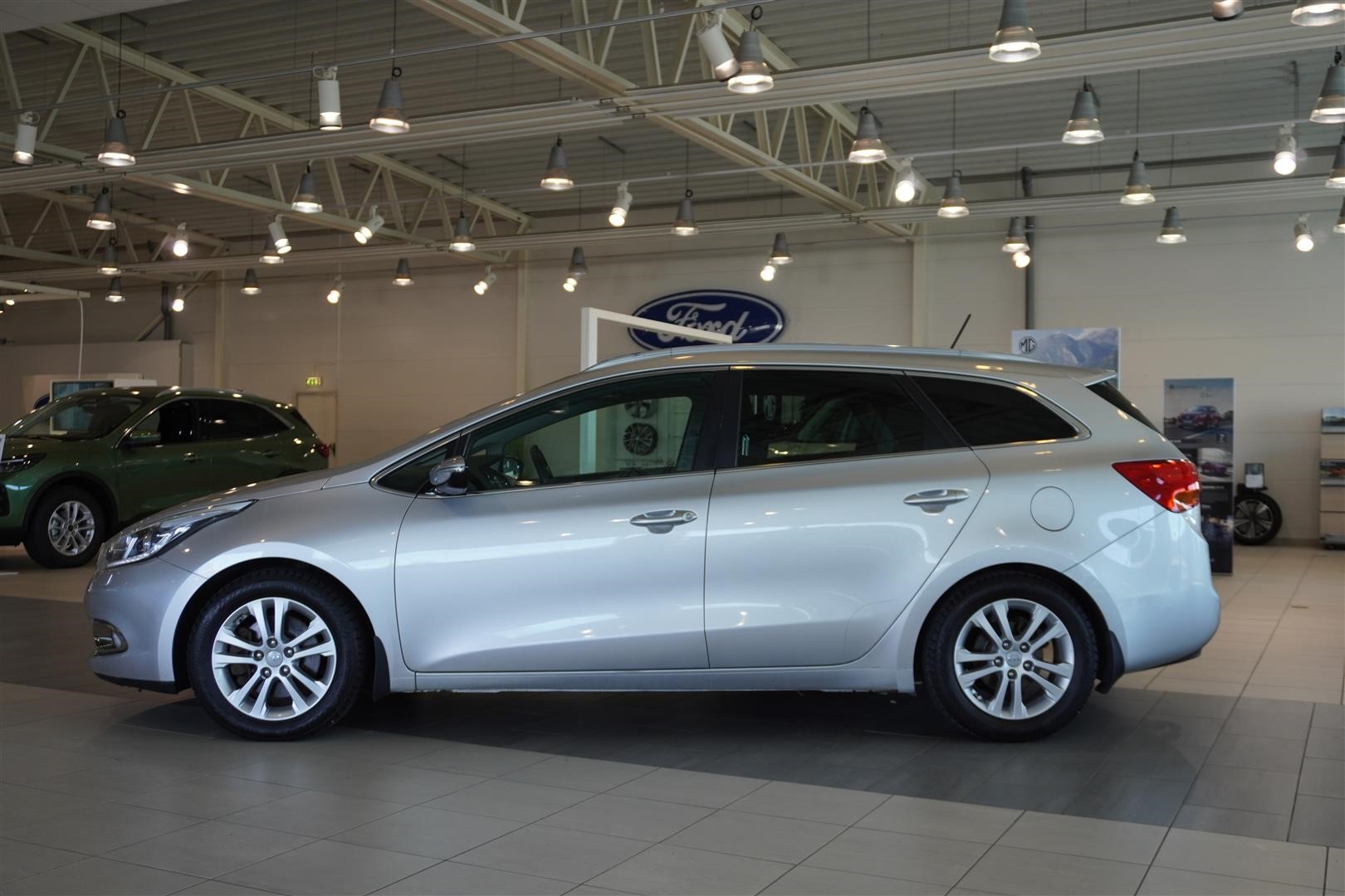 SW 1.6 CRDi Ex Comfort Drag Pano_1