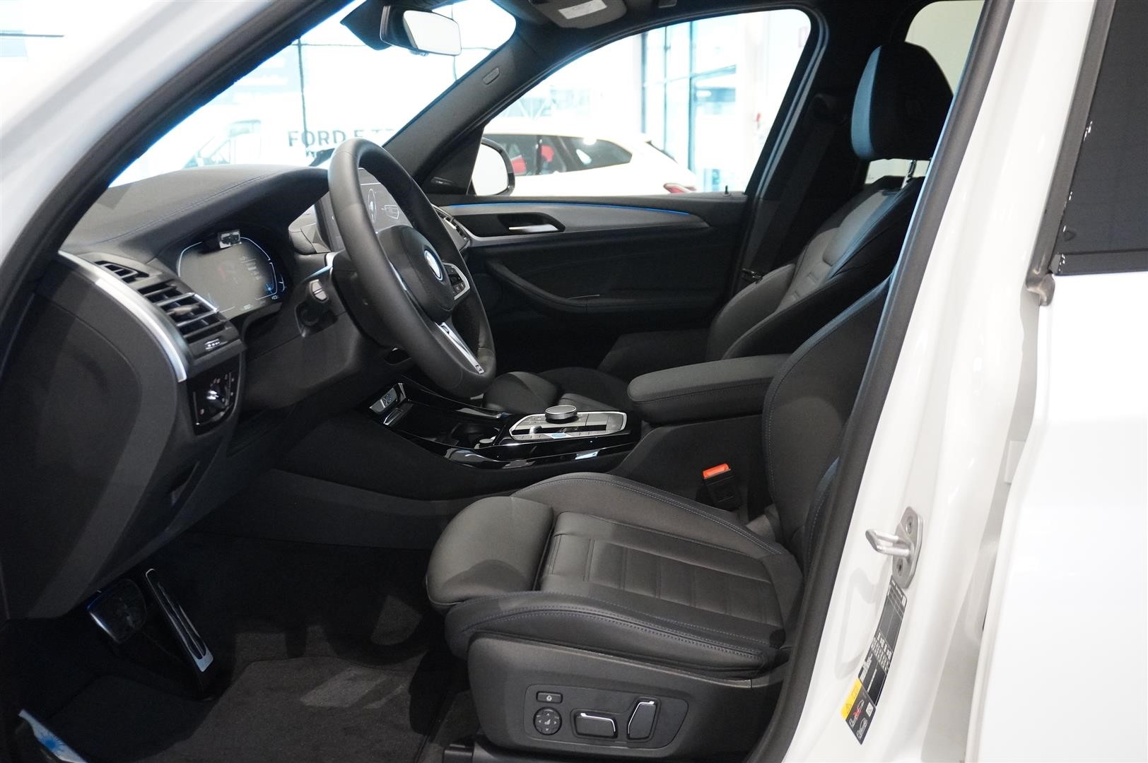 Charged Plus M-Sport DAP Drag hk Keyless Panorama_4