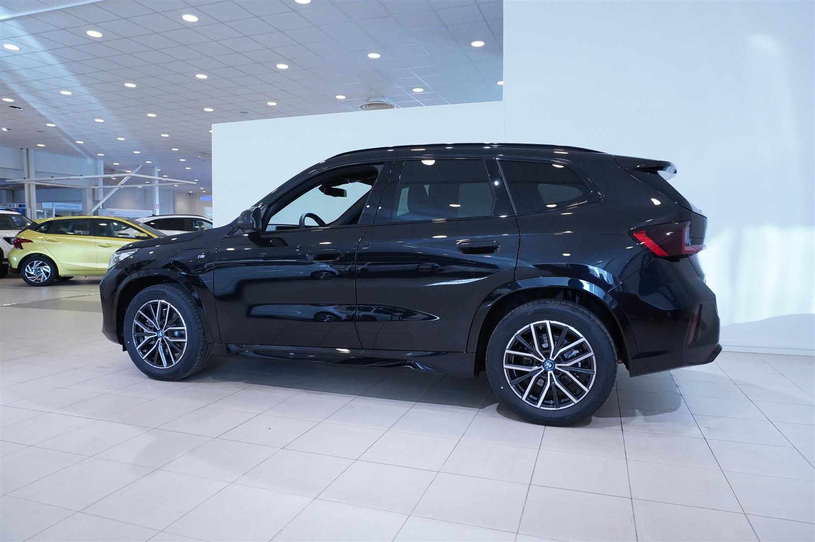 xDrive25e M Sport Active Ed Premium Drag DA+_4