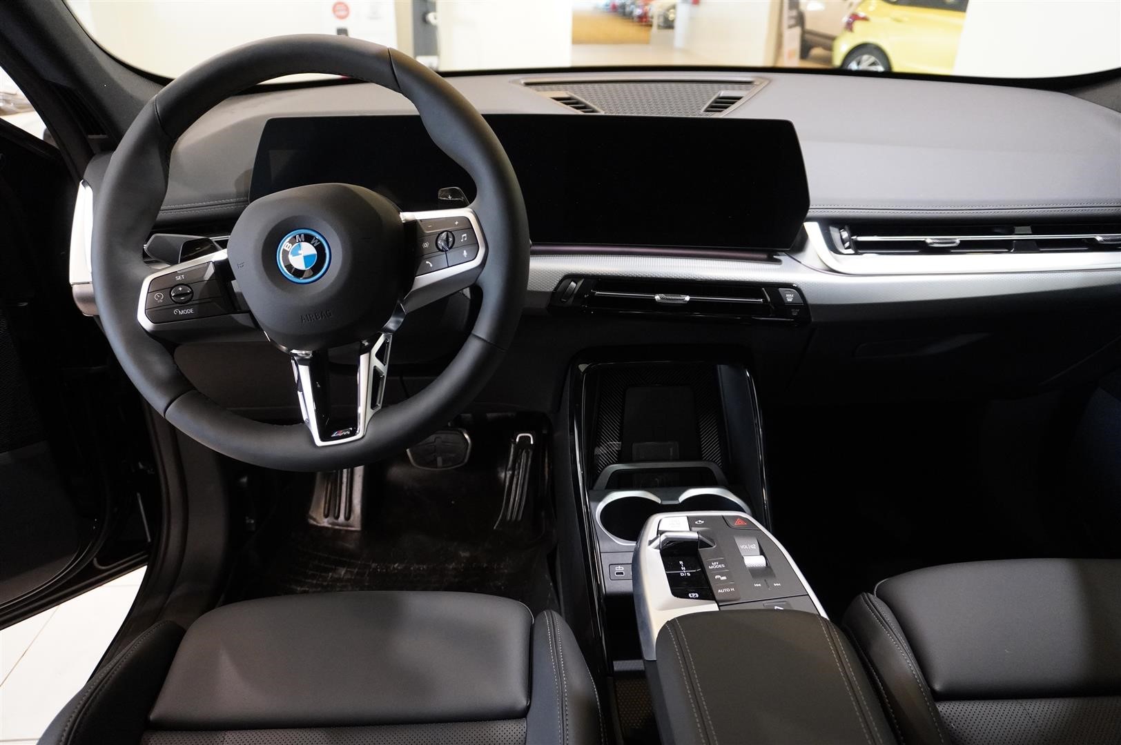 xDrive25e M Sport Active Ed Premium Drag DA+_9