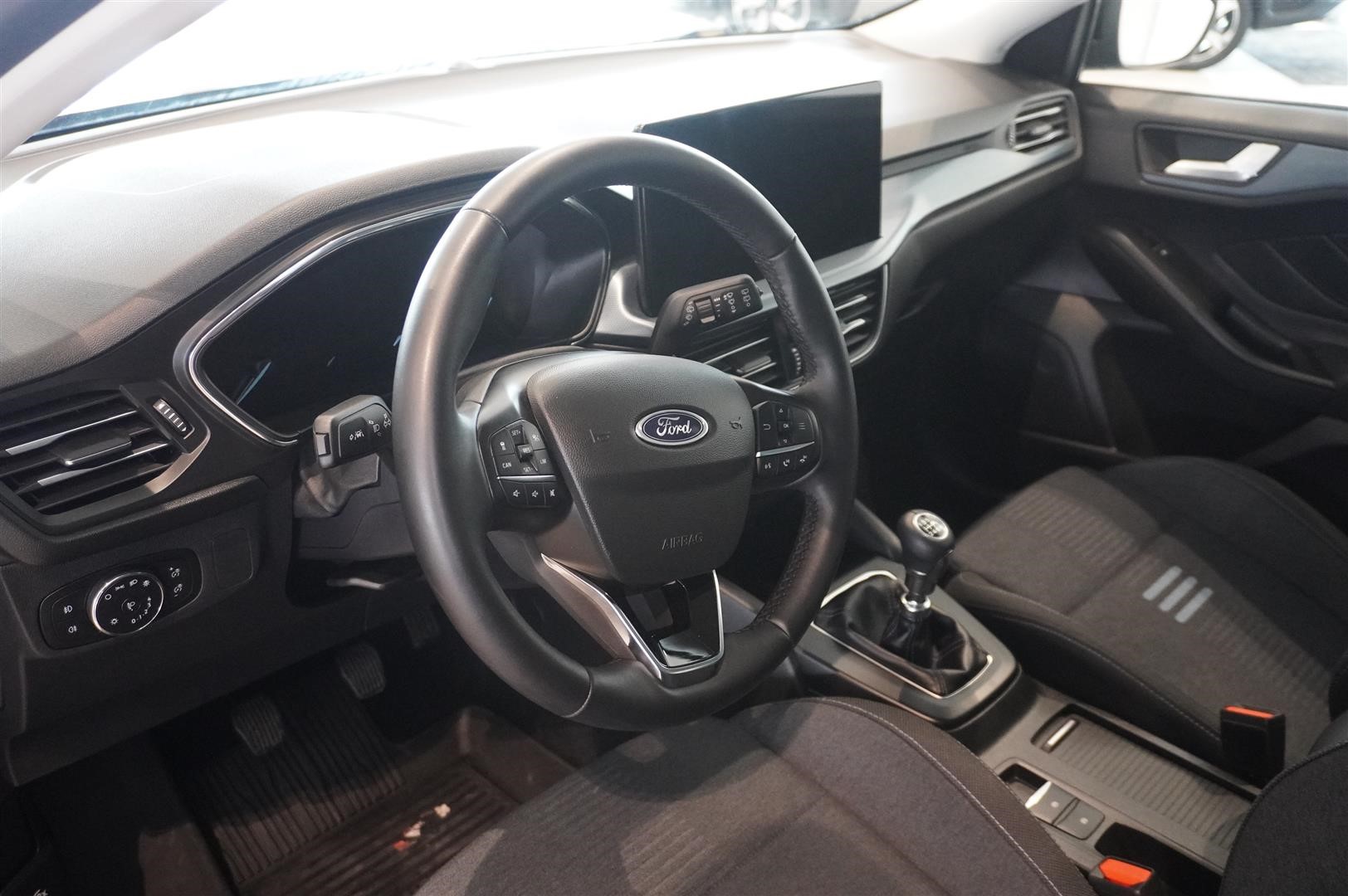 Ford Focus Active Kombi 1.0T EcoBoost MHEV 125hk E85 Edition 6MT_3