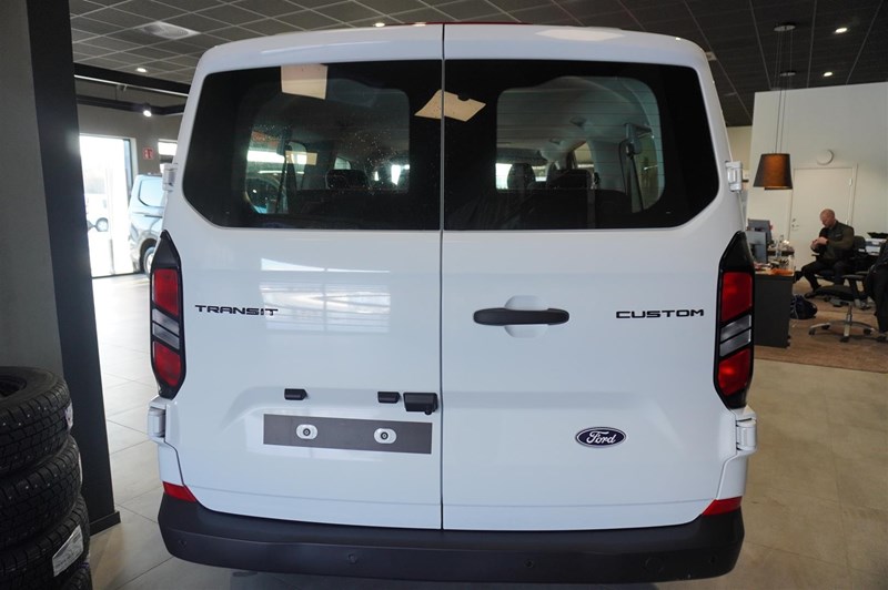 Kombi Minibuss Trend 320l LWB 2.0l 170hk 8AT FWD Diesel_4