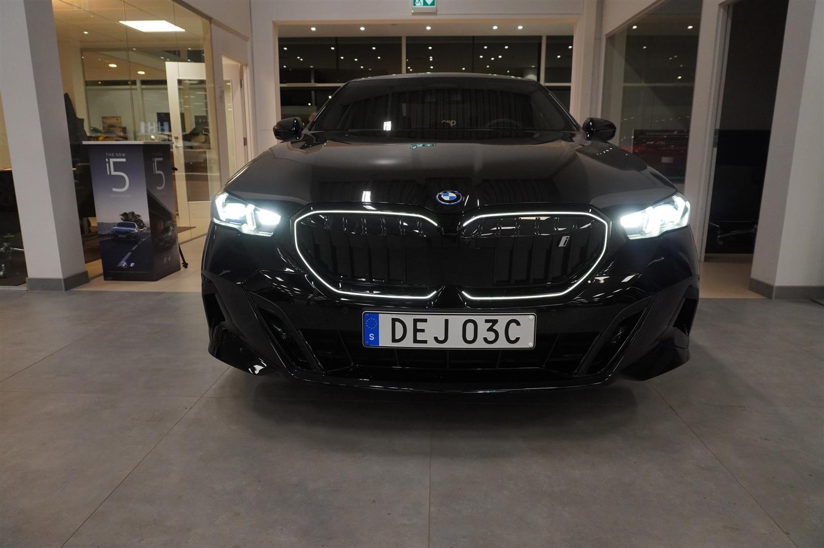 M Sport Pro Innovation DAP Panorama Keyless Drag_12