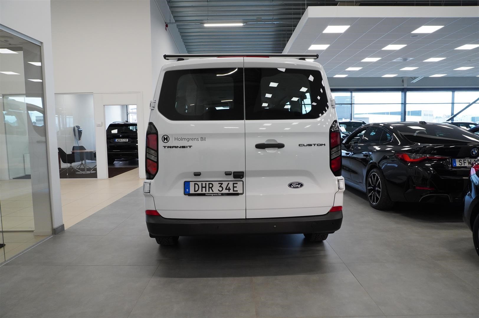Kombi Minibuss Trend 320l LWB 2.0l 170hk 8AT FWD_3
