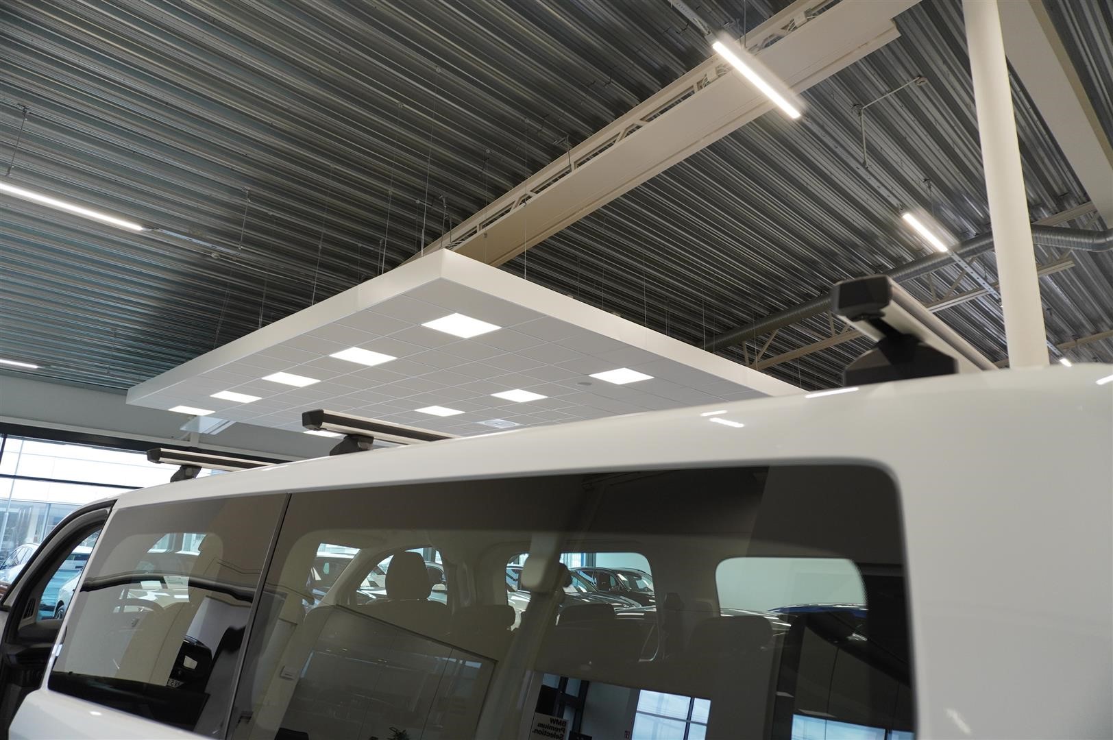 Kombi Minibuss Trend 320l LWB 2.0l 170hk 8AT FWD_12