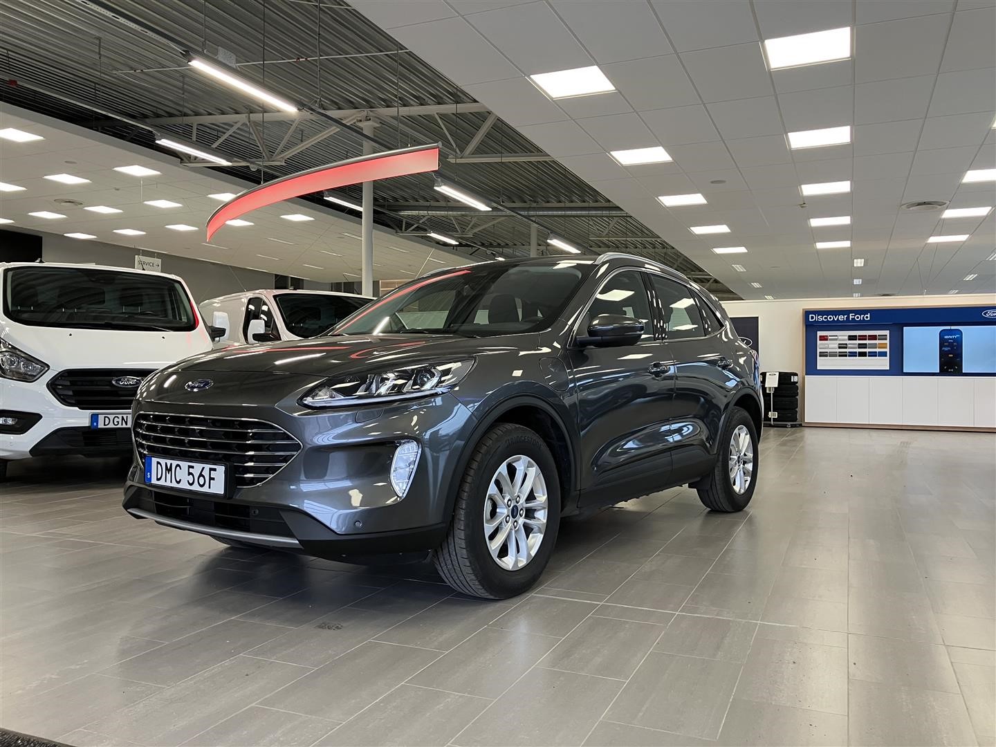 Titanium 2.5 Plug-In Hybrid FWD